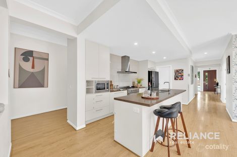 Property photo of 64 Rondo Drive Manor Lakes VIC 3024