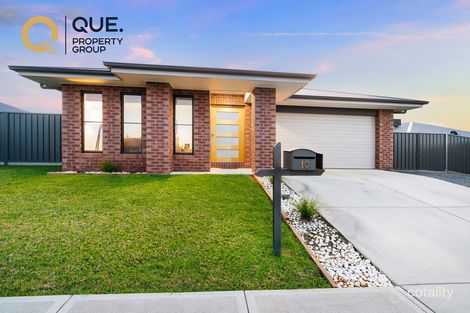 Property photo of 10 Garal Court Wirlinga NSW 2640