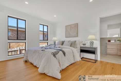 Property photo of 156 Outlook Drive Dandenong North VIC 3175