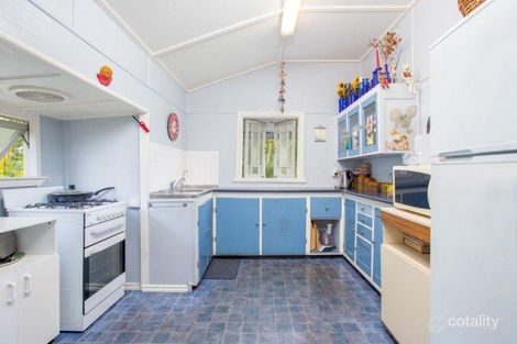 Property photo of 11 Owen Street Wooloowin QLD 4030