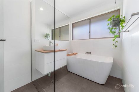 Property photo of 18 Raintree Drive Tewantin QLD 4565