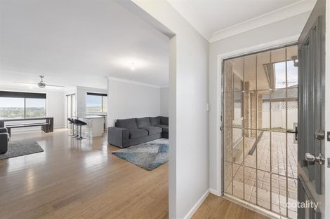 Property photo of 4 Targo Close Rutherford NSW 2320