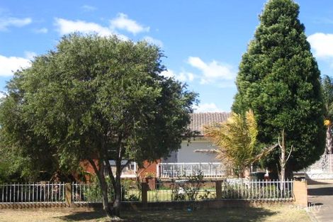 32 Sandakan Cres, Lethbridge Park, NSW 2770