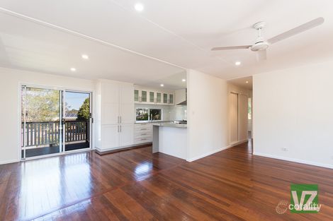 Property photo of 37 Pylara Crescent Ferny Hills QLD 4055