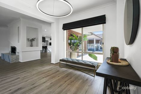 Property photo of 3 Belfry Place Craigieburn VIC 3064