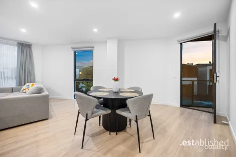 Property photo of 3 Waverley Place Point Cook VIC 3030