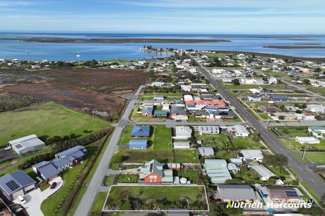 9 Queen St, Port Albert, VIC 3971