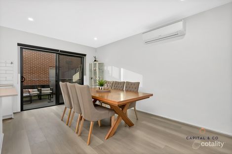 Property photo of 15 Waragreen Walk Mickleham VIC 3064