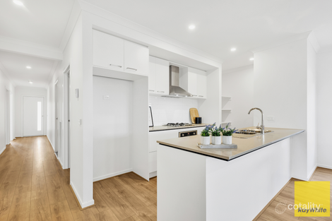 Property photo of 11 Tecoma Street Manor Lakes VIC 3024