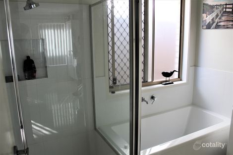 Property photo of 10 Regeling Court Loganlea QLD 4131