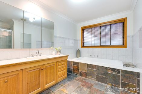 Property photo of 18 Hyperno Court Keilor Downs VIC 3038