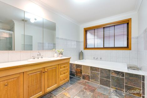 Property photo of 18 Hyperno Court Keilor Downs VIC 3038