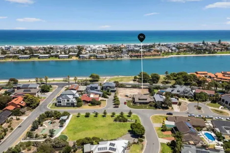 Property photo of 7 Birkdale Grove West Lakes SA 5021