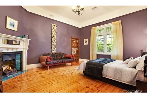 Property photo of 86 Shoobra Road Elsternwick VIC 3185
