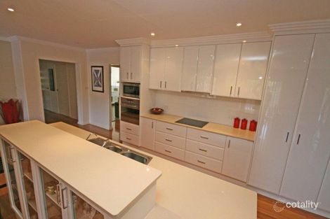 Property photo of 14 Coorigil Street Hillvue NSW 2340
