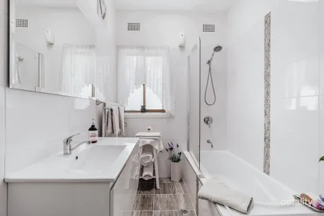 Property photo of 9 Anthony Crescent Kingswood NSW 2747