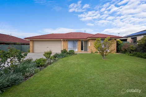 Property photo of 2 Kent Manor Hamilton VIC 3300