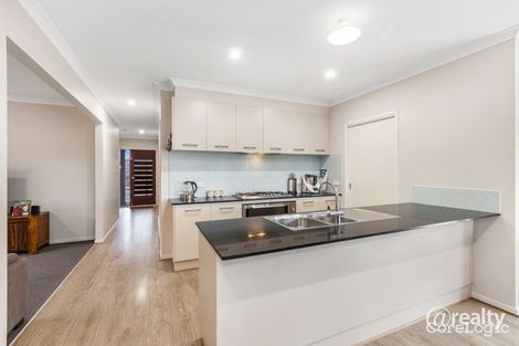 Property photo of 37 Cascade Drive Beveridge VIC 3753