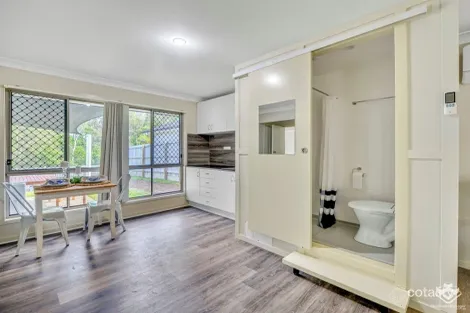 Property photo of 10 Lennox Street Pacific Pines QLD 4211