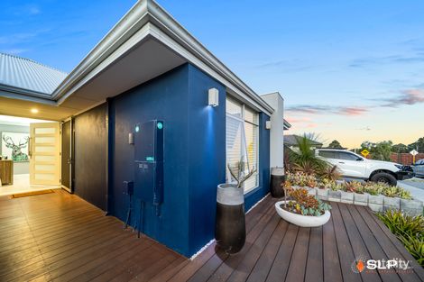 Property photo of 57 Solandri Bend Banksia Grove WA 6031