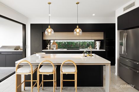 Property photo of 1/11 Beverley Crescent Broadbeach Waters QLD 4218