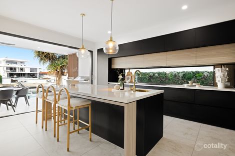 Property photo of 1/11 Beverley Crescent Broadbeach Waters QLD 4218