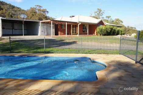 Property photo of 2 Coopers Road Harcourt North VIC 3453