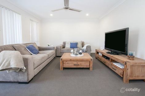 Property photo of 15 Currawong Street Deebing Heights QLD 4306
