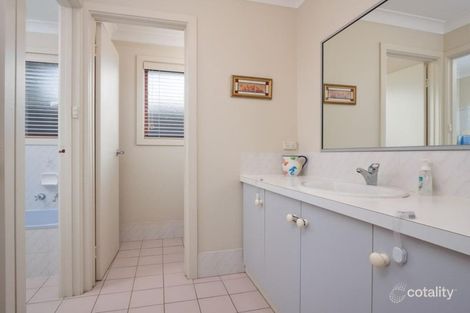 Property photo of 48 Karoom Drive Glenfield Park NSW 2650