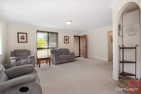 Property photo of 8 Dutton Street Metford NSW 2323