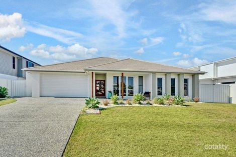 34 Whitehaven Way, Pelican Waters, QLD 4551