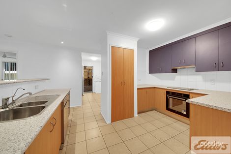 Property photo of 1 Birch Court Kin Kora QLD 4680