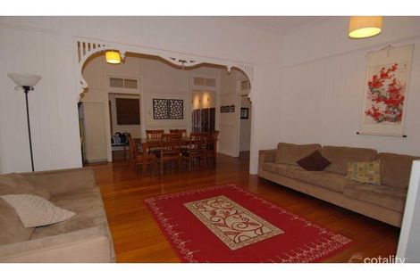 Property photo of 18 Westbourne Street Hyde Park QLD 4812