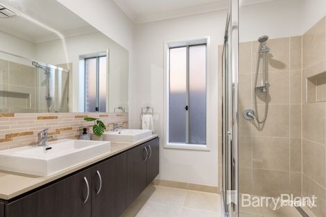 Property photo of 6 Cherryfield Drive Keysborough VIC 3173