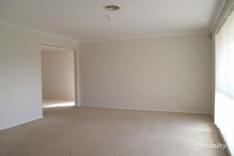 Property photo of 4 Kirrilee Court Berwick VIC 3806