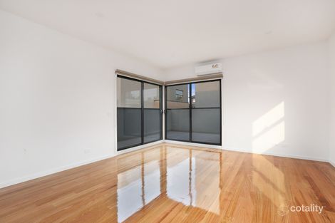 Property photo of 2/5 Northumberland Road Pascoe Vale VIC 3044