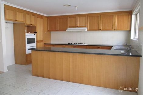 Property photo of 4 Kirrilee Court Berwick VIC 3806