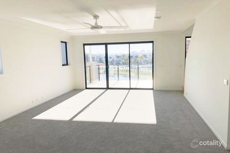 Property photo of 52 Ellerston Glade Blacktown NSW 2148