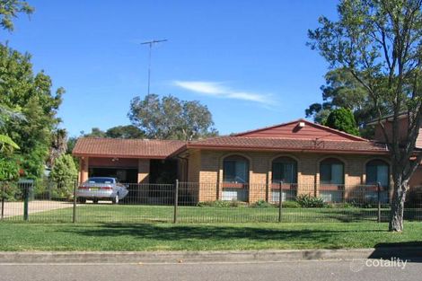 194 Lambeth St, Picnic Point, NSW 2213