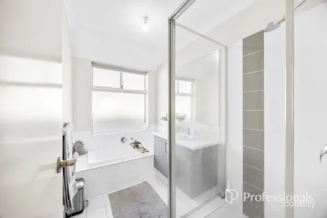 Property photo of 10 Denebola Drive Australind WA 6233