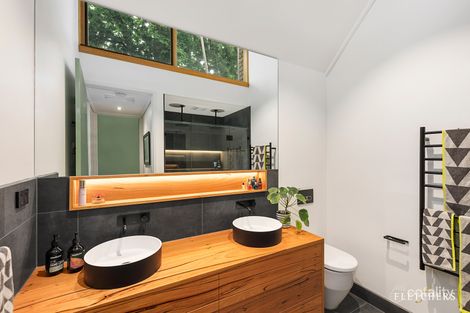 Property photo of 2/49 Wandsworth Road Surrey Hills VIC 3127