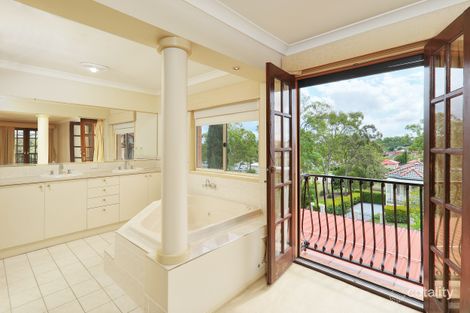 Property photo of 10 Golden Oak Crescent Carindale QLD 4152