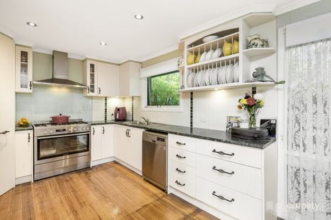 Property photo of 37 Racecourse Road Riddells Creek VIC 3431