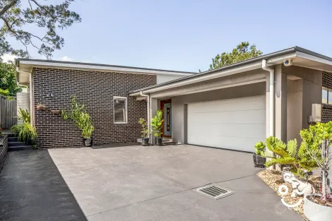 Property photo of 26B Carr Parade Unanderra NSW 2526