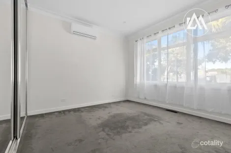 Property photo of 1/1 Redgdon Avenue Frankston VIC 3199