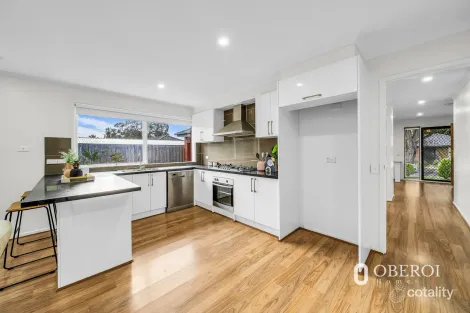 Property photo of 24 Bokissa Drive Frankston VIC 3199