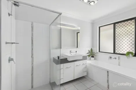 Property photo of 69 Carbeen Drive Taranganba QLD 4703