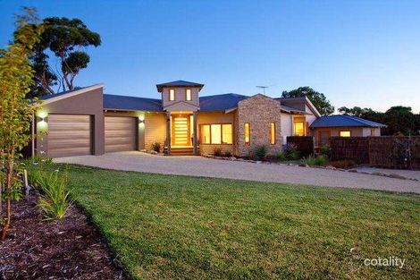 4 Marcia Cl, Mount Martha, VIC 3934