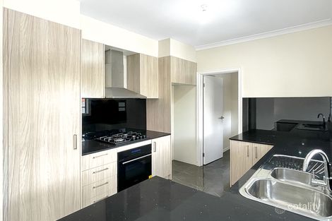 Property photo of 2/3 Shiraz Crescent Narre Warren VIC 3805