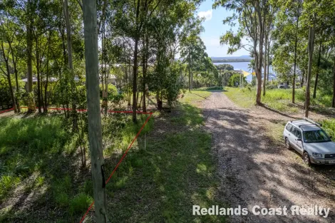 10 Ranora Ave, Russell Island, QLD 4184